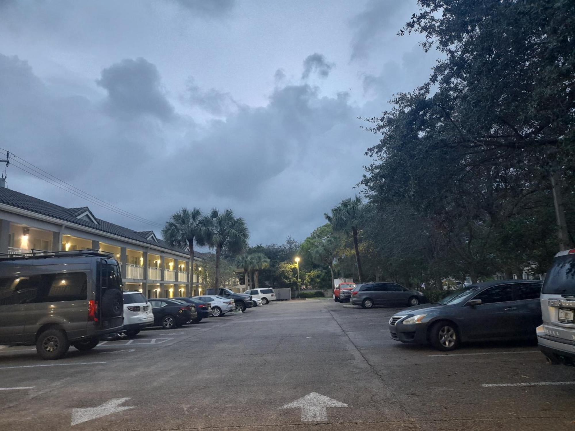 Super 8 Motel By Wyndham Near Fort Lauderdale Arpt Dania Beach Exterior foto