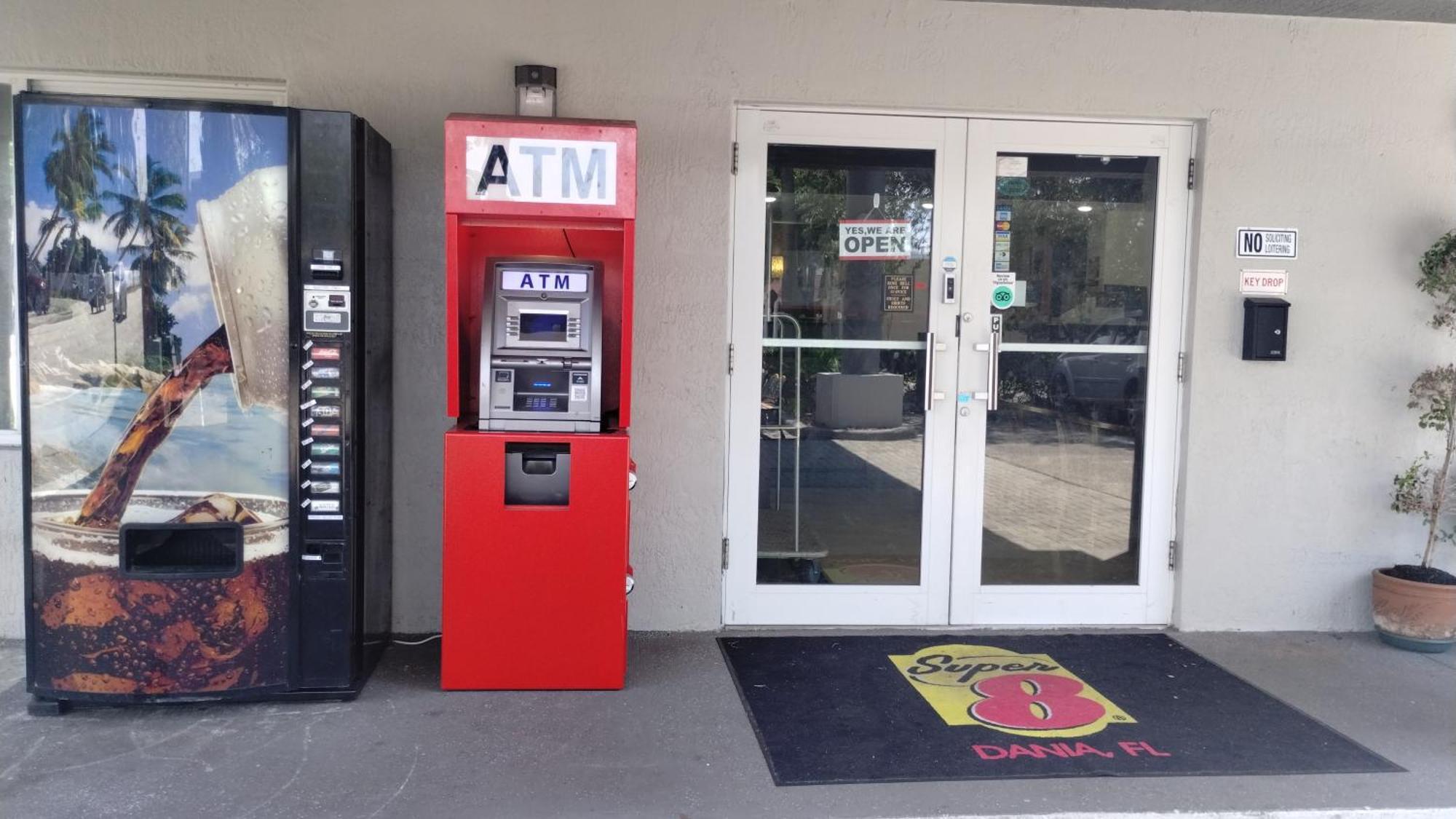 Super 8 Motel By Wyndham Near Fort Lauderdale Arpt Dania Beach Exterior foto