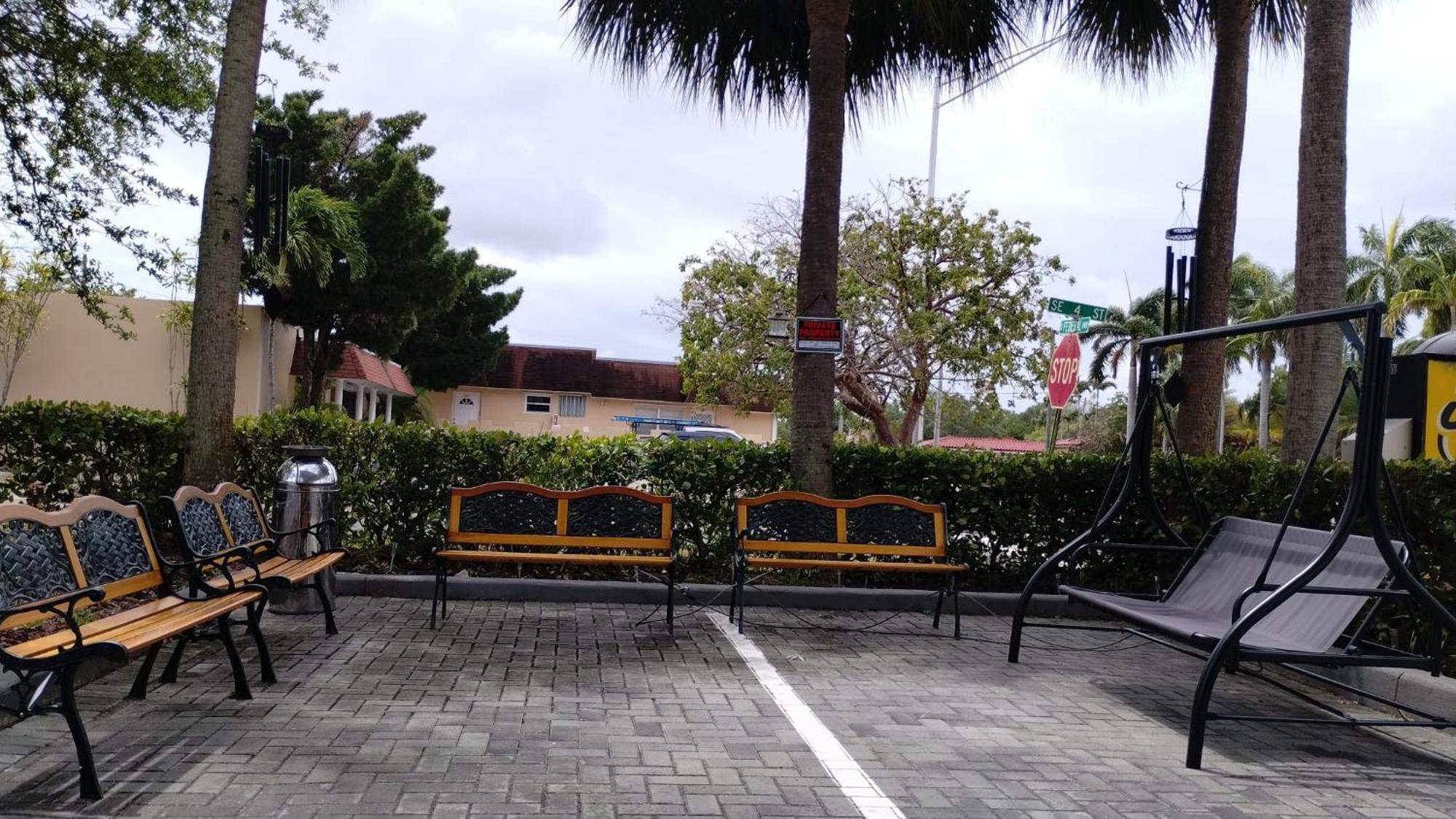 Super 8 Motel By Wyndham Near Fort Lauderdale Arpt Dania Beach Exterior foto